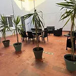 Centre *